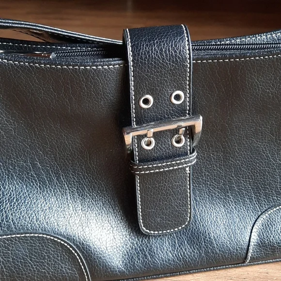 Handbag - Picture 4 of 16